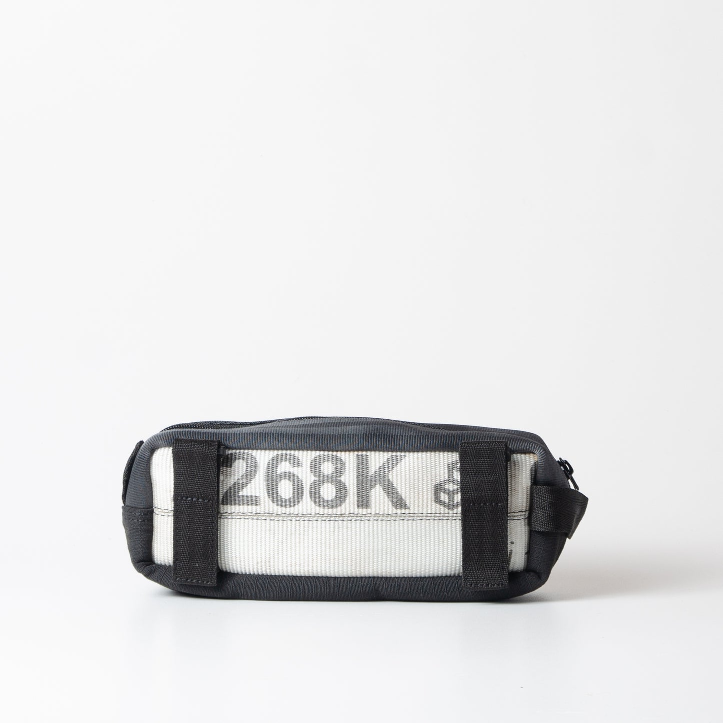 Dopp Kit In White/Black Cargo & Others