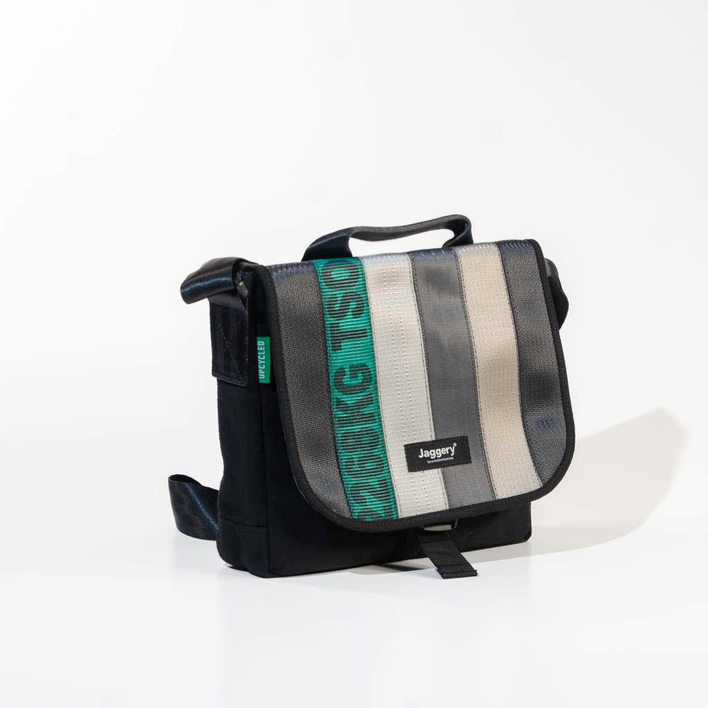 Cafe Sacthel In Green Cargo With Black Canvas