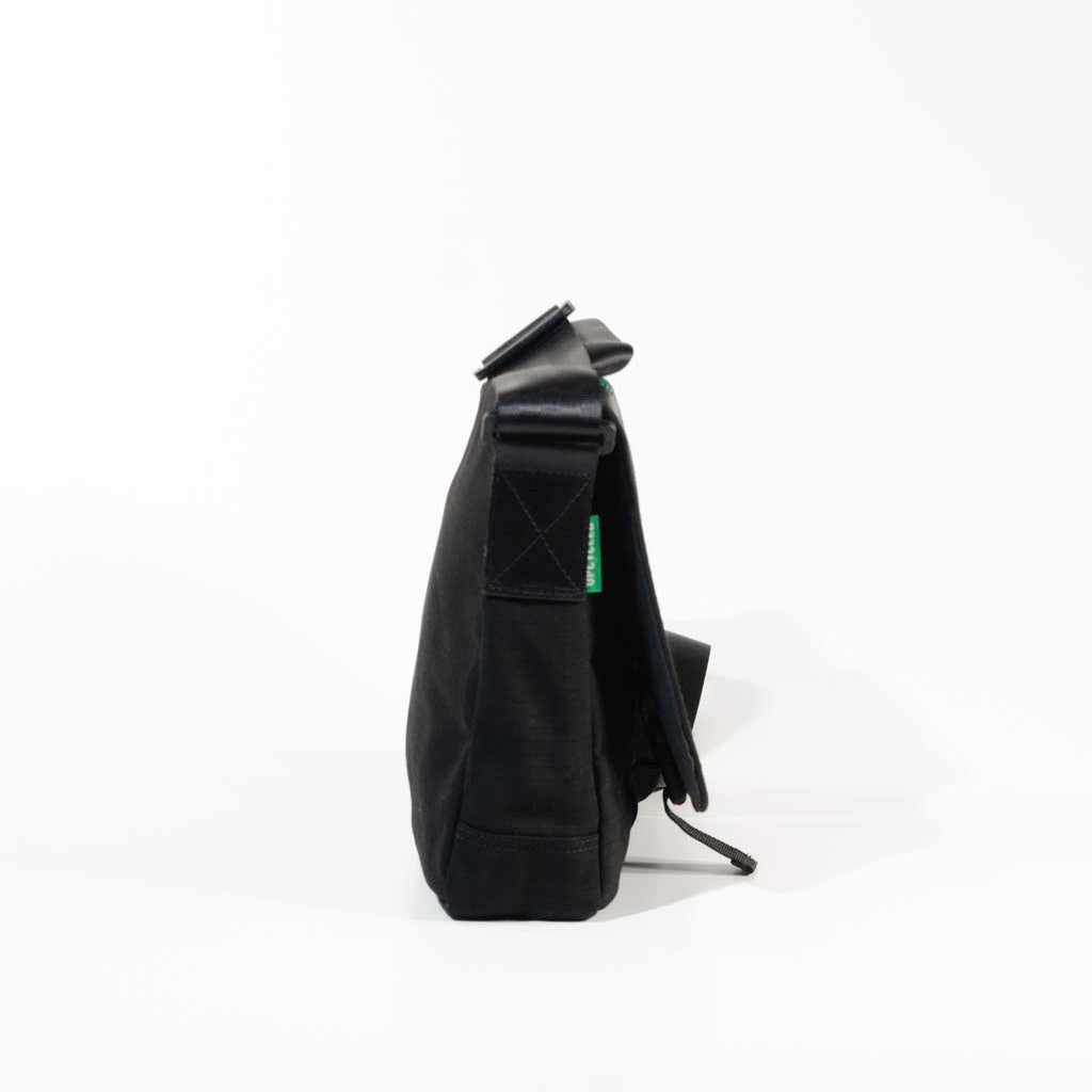 Cafe Sacthel In Green Cargo With Black Canvas