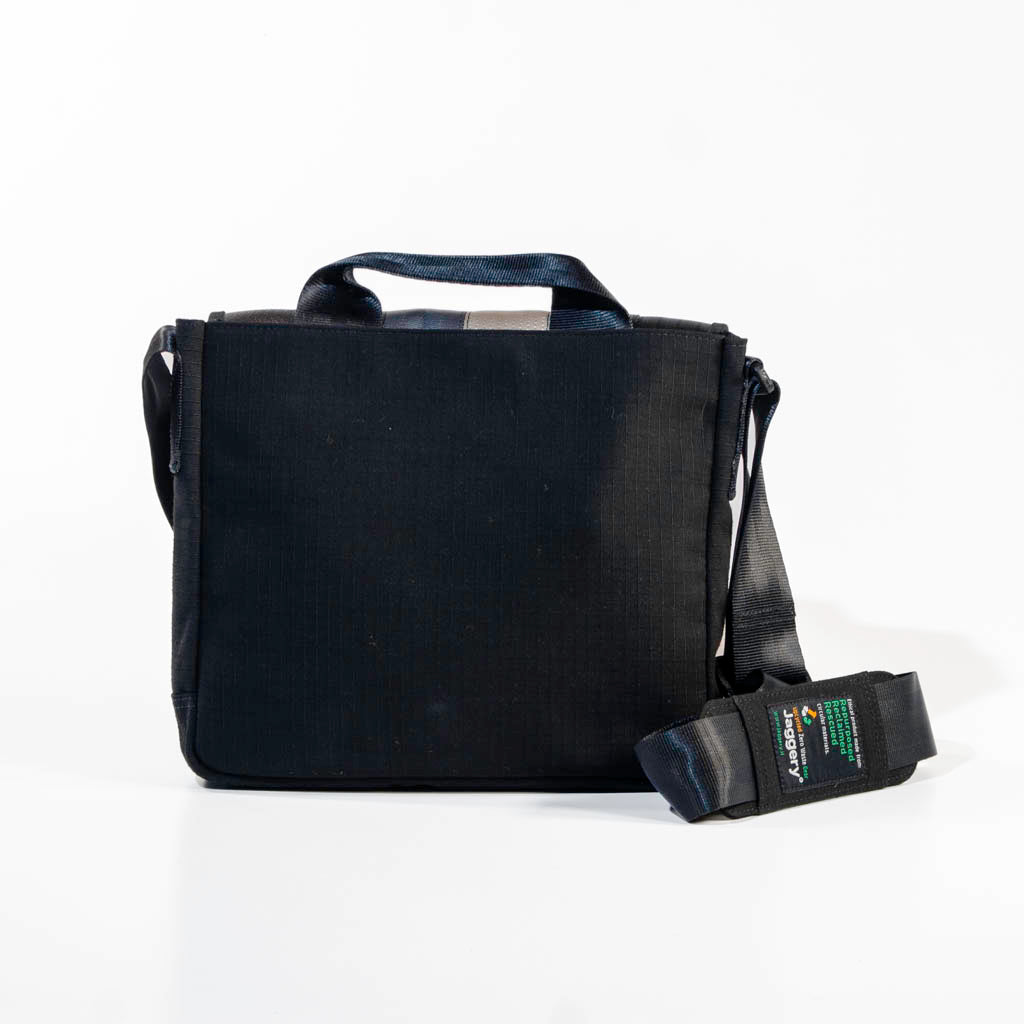 Cafè Sacthel In Thai Cargo & Others With Black Canvas