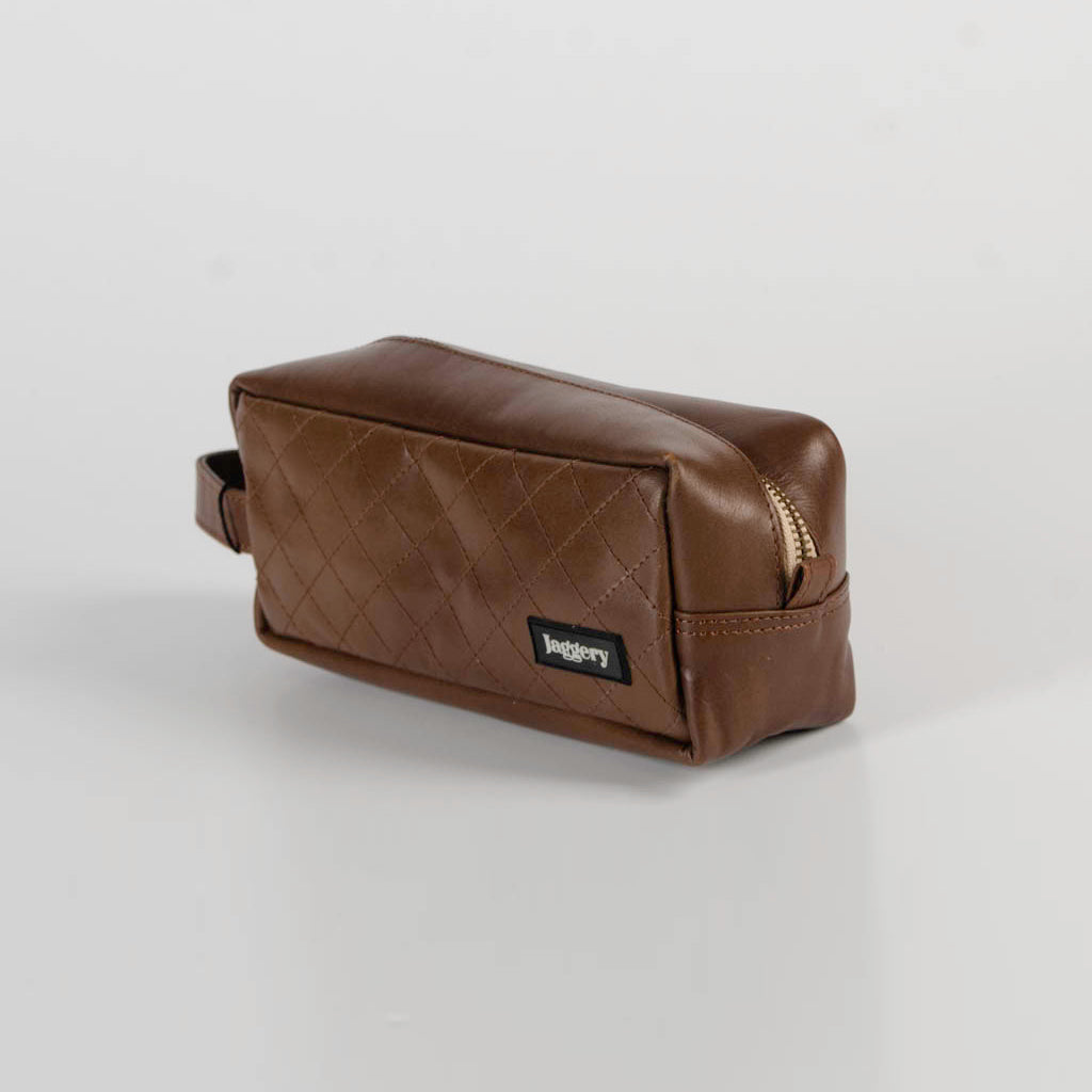 Dopp Kit In Salvaged Leather