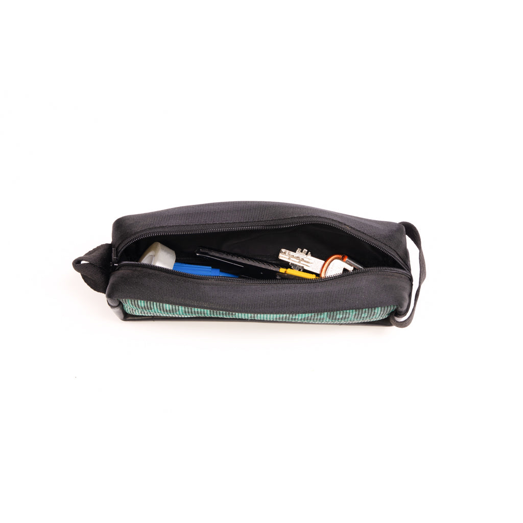 Dopp Kit In Green Cargo & Others Belts (L)