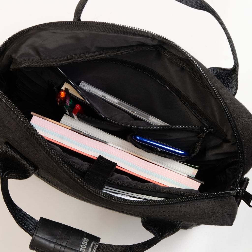 Cofounder's Bag In Blu/Black Cargo & Other Belts
