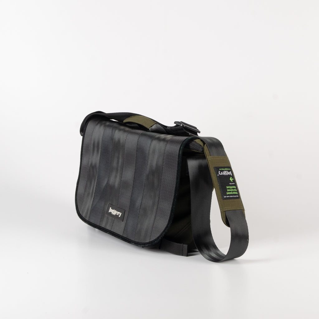 Doer's Messenger In Black Seat Belts And Green Canvas