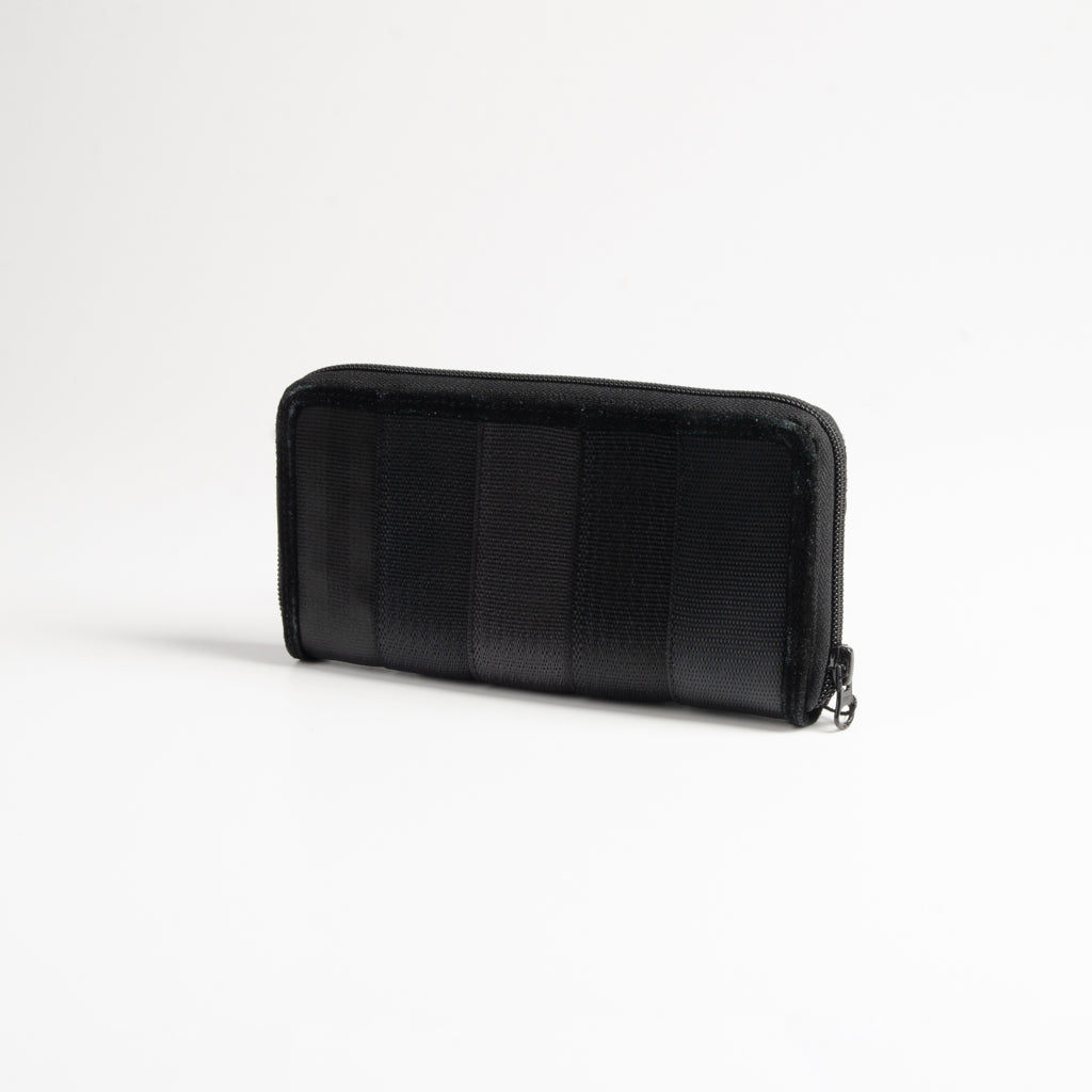 Zippi Women’S Wallet In All Black Seat Belts