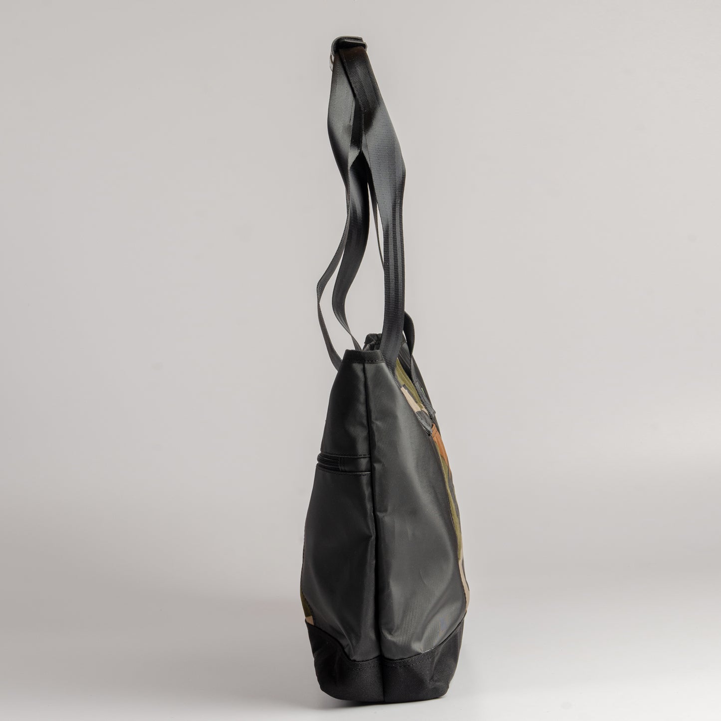 Festival Tote Bag In Black & Vintage Camo