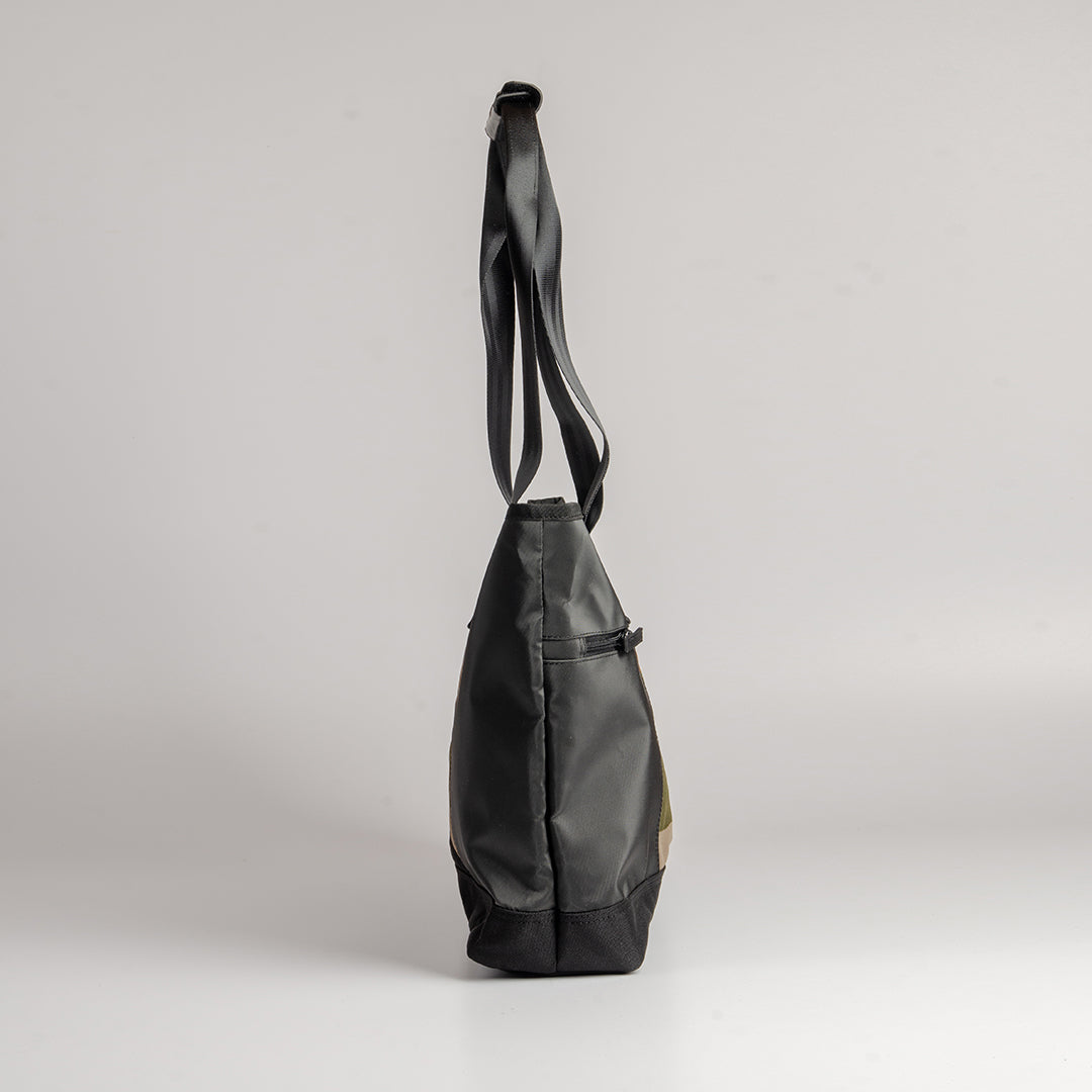 Festival Tote Bag In Black & Vintage Camo