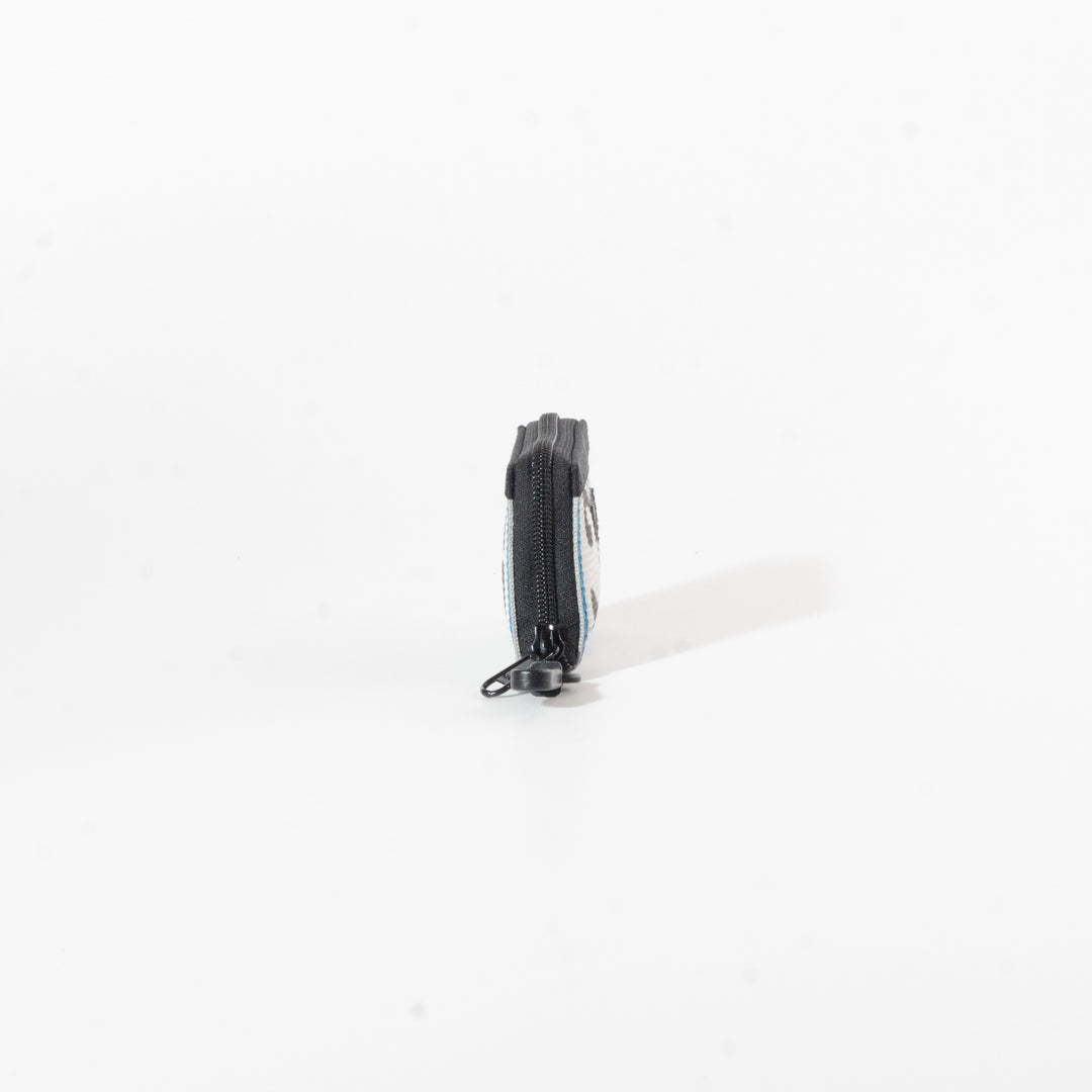 Zip Coin Xxl In White Black  Color Cargo