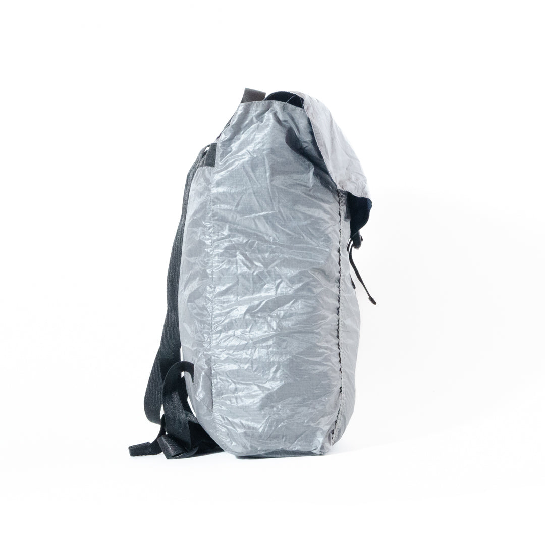 Gravity Bag With Parachute And Black Seat Belts