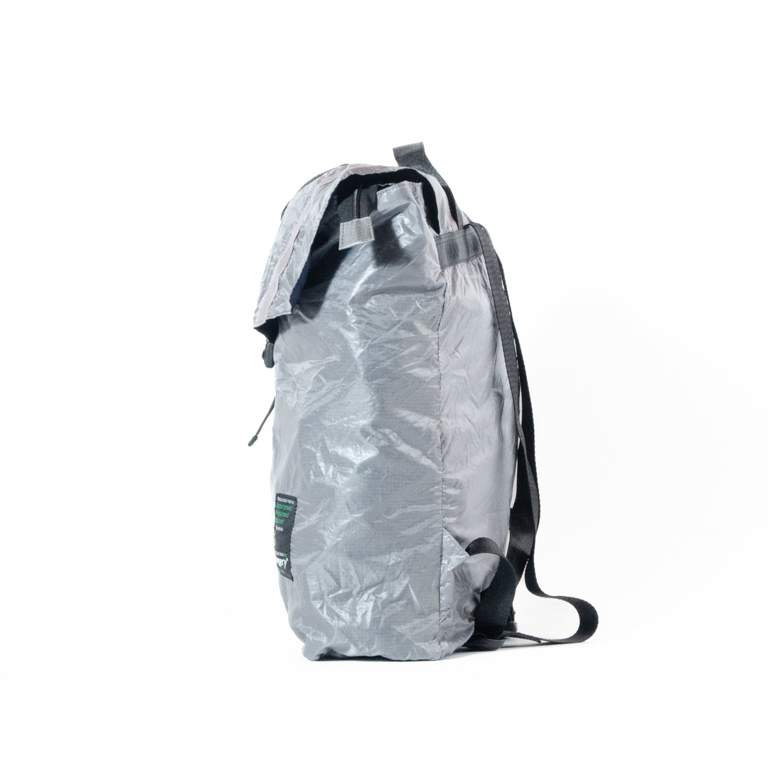 Gravity Bag With Parachute And Black Seat Belts
